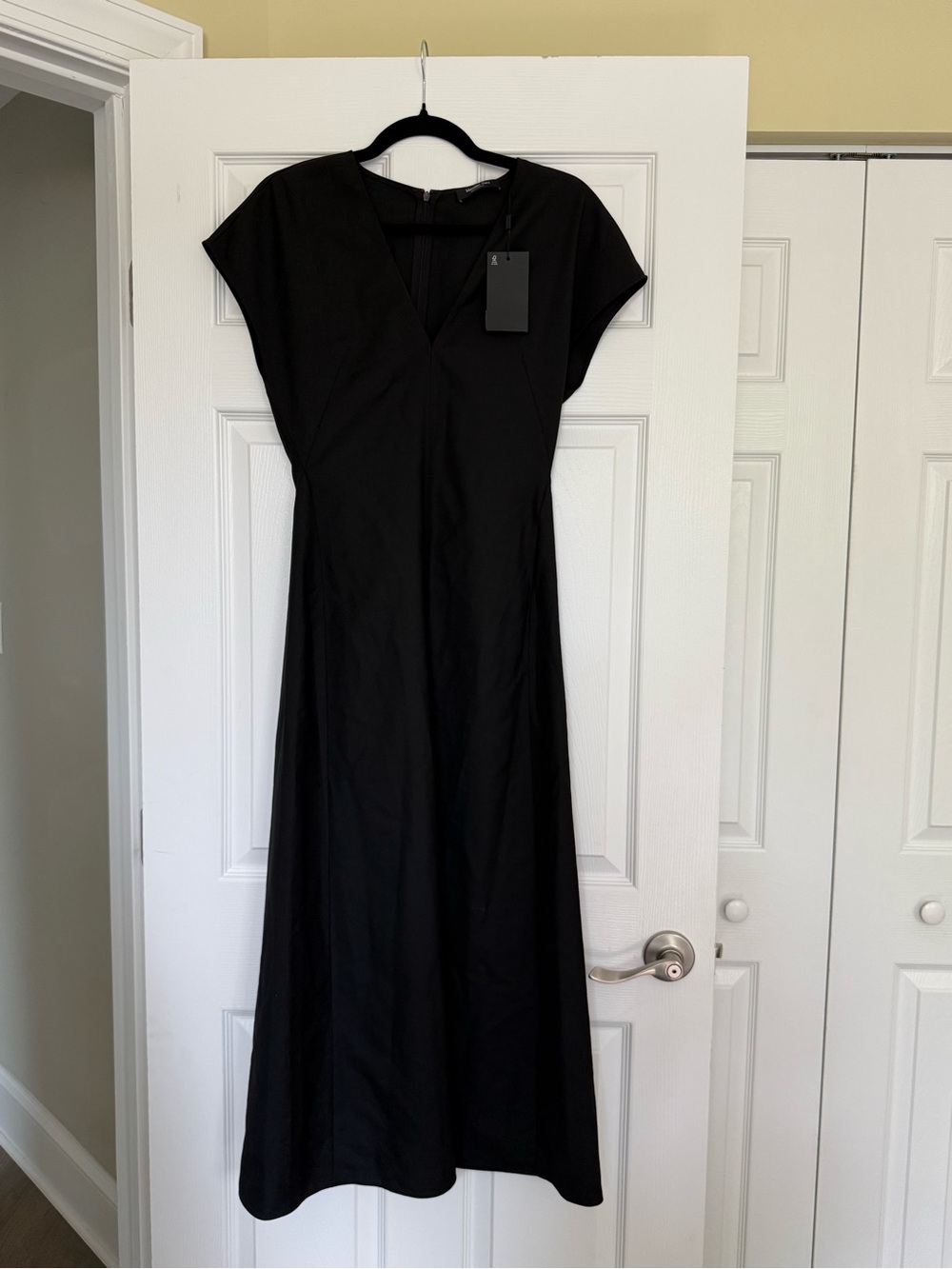 Massimo Dutti Classic Black V-Neck Midi Dress 36 or S